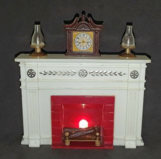 Vintage 1970s Dollhouse Miniature Electronic Lighted Fireplace Lamps Clock Miner