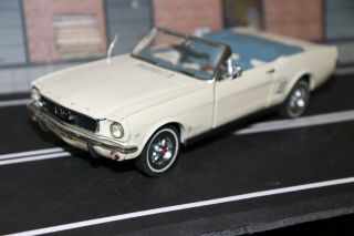 1/24 Scale Danbury Rare 1966 Ford Mustang Diecast Collectible