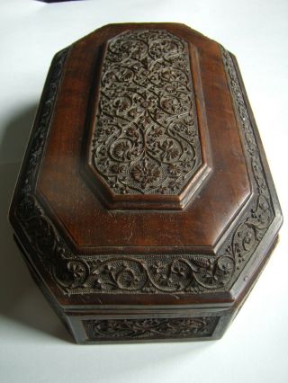Antique Arts and Crafts hand carved oak jewellery box. 3