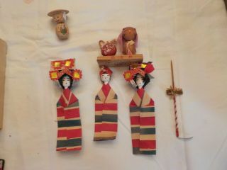3 Oriental Paper Dolls And 2 Other Figures