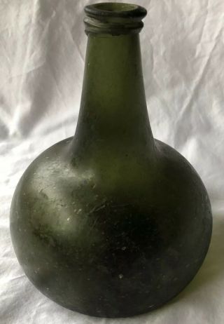 Rare 18th Century English / Dutch Onion Black Green Glass Wine Bottle,  ca.  1730 3