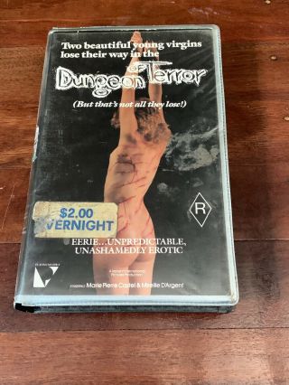 Rare Dungeon Of Terror/requiem For A Vampire Vhs - Rated R