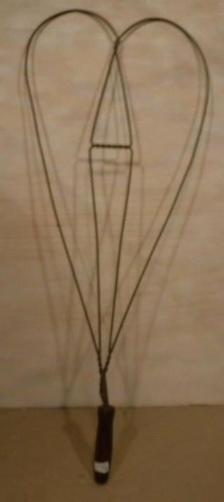Vintage Primitive Wire Rug Beater 30 " Household Wall Hanging Antique Decor