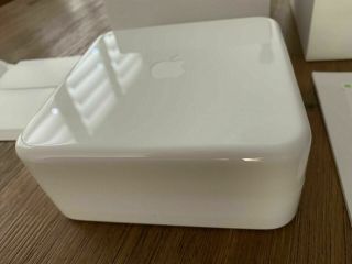 Apple Watch Box - White Hard Plastic Case Only For Storage/display / Rare