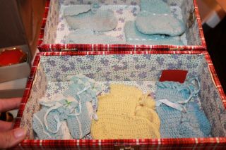 Vintage Neevel Red Plaid Latch Case With 5 Vintage Baby Booties Knit