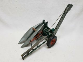 Rare Vintage Idea 1 Row Corn Picker Farm Toy Scale Topping Models Tractor
