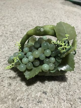 Vtg Pale Jade Green Stone Grapes Bunch Stone Leaves Vintage In A Swan Basket