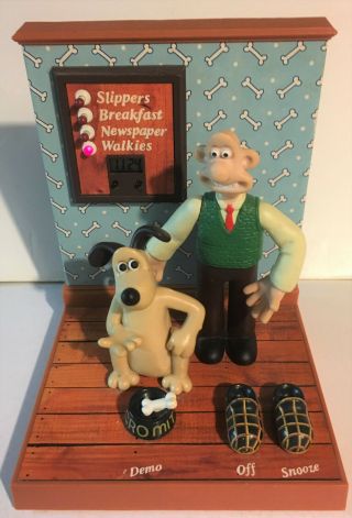 Rare Wallace And Gromit Talking Alarm Clock Collectible Figure Statue 1989