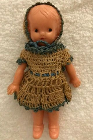 Vintage Irwin Hard Plastic Baby Doll W/ Jointed Arms - Crocheted Clothes - 4 1/2 "