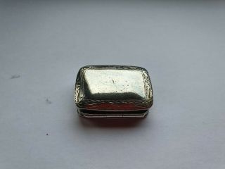 Vintage Solid Silver Pill/snuff Box - London