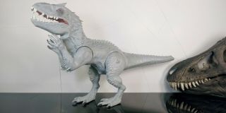 Rare Jurassic World Indominus Rex W/ Light And Sounds
