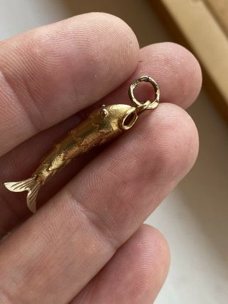 3.  21g 18 K Ct Carat Gold Fish Rare Vintage Bracelet Charm Pendant Unusual Retro