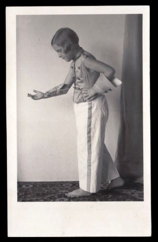 Rppc Rare Modernist Pose Smart Girl 1920 - 1930´s Outfit Theatre Cinema Ballet