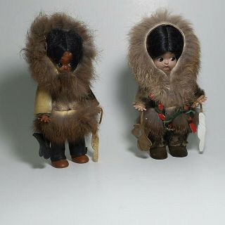 Vintage Eskimo Rattle Doll Fur Leather Outfit Alaska Souvenir Doll 6.  5 
