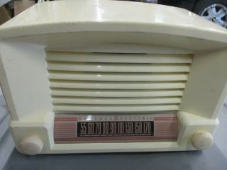 Antique vintage tube radio TABLETOP BAKELITE WHITE GENERAL ELECTRIC 114W 2