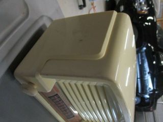Antique vintage tube radio TABLETOP BAKELITE WHITE GENERAL ELECTRIC 114W 3