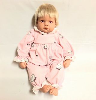1998 Lee Middleton Girl Doll 17 " Pink Eyes Blonde Hair By Reva 090798