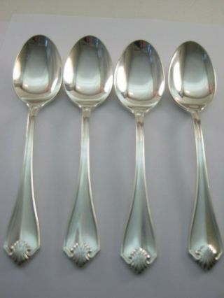 Oneida Silverplate King James 4 Oval Soup Spoons 1985