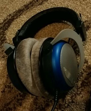 Beyerdynamic DT 880 32 Ohm Headphones,  Rare Blue cups 2