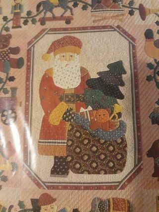 Old St.  Nick And Antique Toys Applique Quilt Pattern Wall Hanging Or Medallion