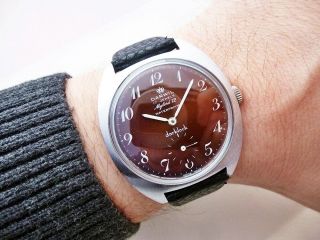 Rare Steel Swiss Darwil Cal.  : Unitas 6325 Vintage Wristwatch 1970 
