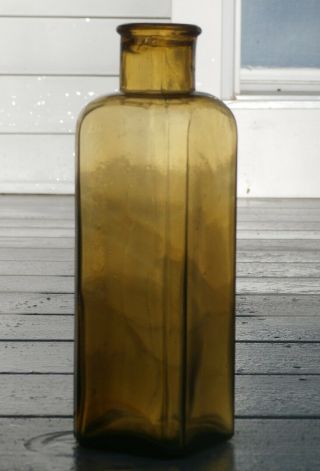 Antique Civil War Period Citron Yellow Apothecary - Medicine Bottle - Applied Top