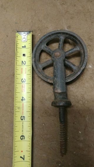SMALL ANTIQUE METAL PULLEY WITH SCREW BASE 2