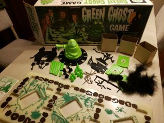 1965 Green Ghost Game All Parts Incl & Rare Brown Spaces On Playing Board