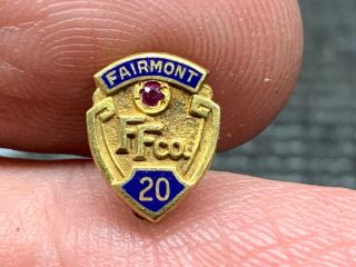 Fairmont Ff Co.  Stunning Ruby 1/10 10k Gf Stunning Rare 20 Years Service Pin.