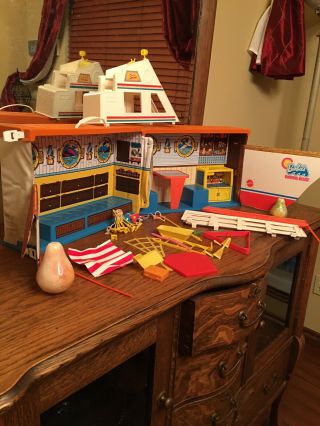 Vintage 1974 Barbie Dream Boat Playset & Storage Boat Folds & Accessories