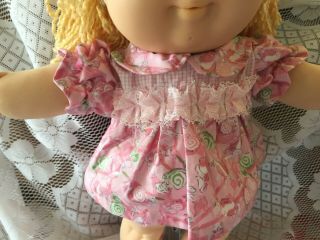 Vintage Cabbage Patch Kissin Kids Doll Strawberry Blonde Blue Eyes Earrings 3
