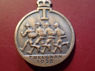 1938 Pin Badge Running Scout Sweden Swedish Var Redo Vintage Antique