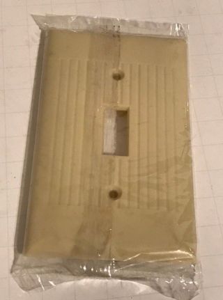 Vintage Sierra Ivory Light Switch Wall Plate Cover Ribbed Bakelite