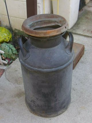 Vintage/antique 10 Gallon Steel Milk Can With Cover Dairy Farmers - Good Uc