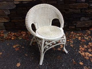 38cellent Full Size Vintage White Wicker Rattan Porch Patio Chic Shabby Chair