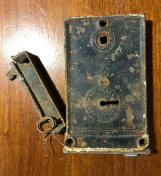 Antique Patmay R & E Mfg Co Door Lock With Key 291866 (r - 5)