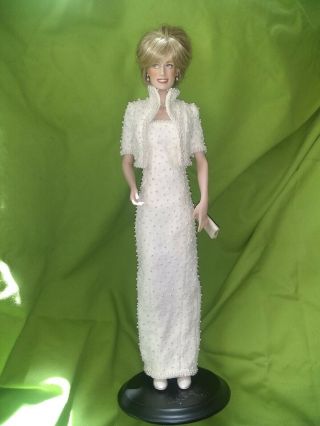 RARE FRANKLIN PRINCESS OF WALES DIANA PORCELAIN DOLL WHITE BEADED GOWN NIB 2
