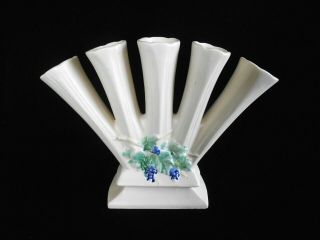 1962 Mccoy Matte White Antique Curio Finger Vase Painted Grapes & Leaves