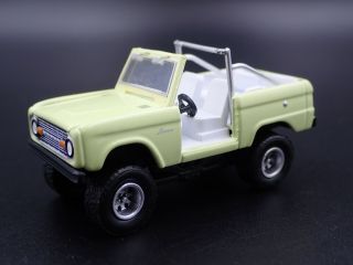 1967 67 Ford Bronco 4x4 Off Road Rare 1:64 Scale Collectible Diecast Model Car
