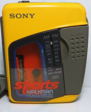 Sony Sports Walkman Rare Wm - Fs399 Mega Bass Am/fm Radio And Cassette Player
