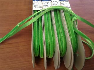 10 Yards 1/8 " Green Velvet Ribbon Fabric Silk Rayon Made In Switzerland