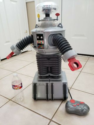 Trendmasters Lost In Space B9 2 Feet Tall Remote Control R/c Robot Rare