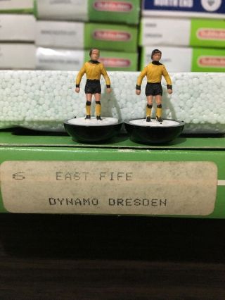 Subbuteo Lw Team - Hp C100 Dynamo Dresden East Fife.  Ref 6.  Perfect Very Rare