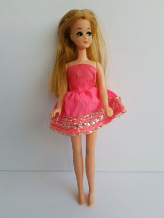 Vintage.  1970.  Topper A11a - Dawn Doll.  Blonde Pink Dancing Dress