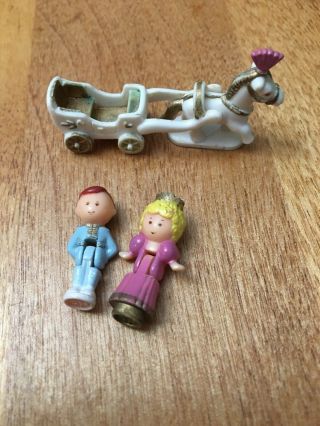 Rare Vintage Polly Pocket " Starlight Castle " 2 Dolls,  Horse & Carriage Figure