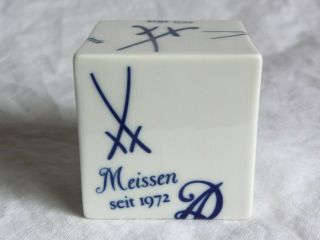 Rare MEISSEN DEALER SIGN Porcelain Advertising Cube CROSSED SWORD MARK 1720 - 1972 3