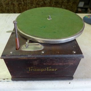 Rare Unusual Trump Tone Portable Wind Up 78 Rpm Phonograph Needs Parts