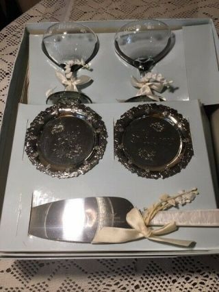 Bride And Groom Champagne Glasses & Accessories