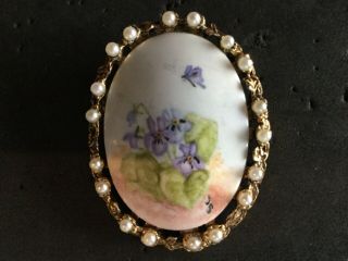 Vintage Oval Ceramic Violet Brooch W/seed Pearls Antique Goldtone Pin