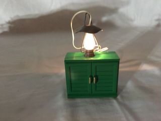 Calico Critters/sylvanian Families Vintage Lighted Lamp In Cabinet